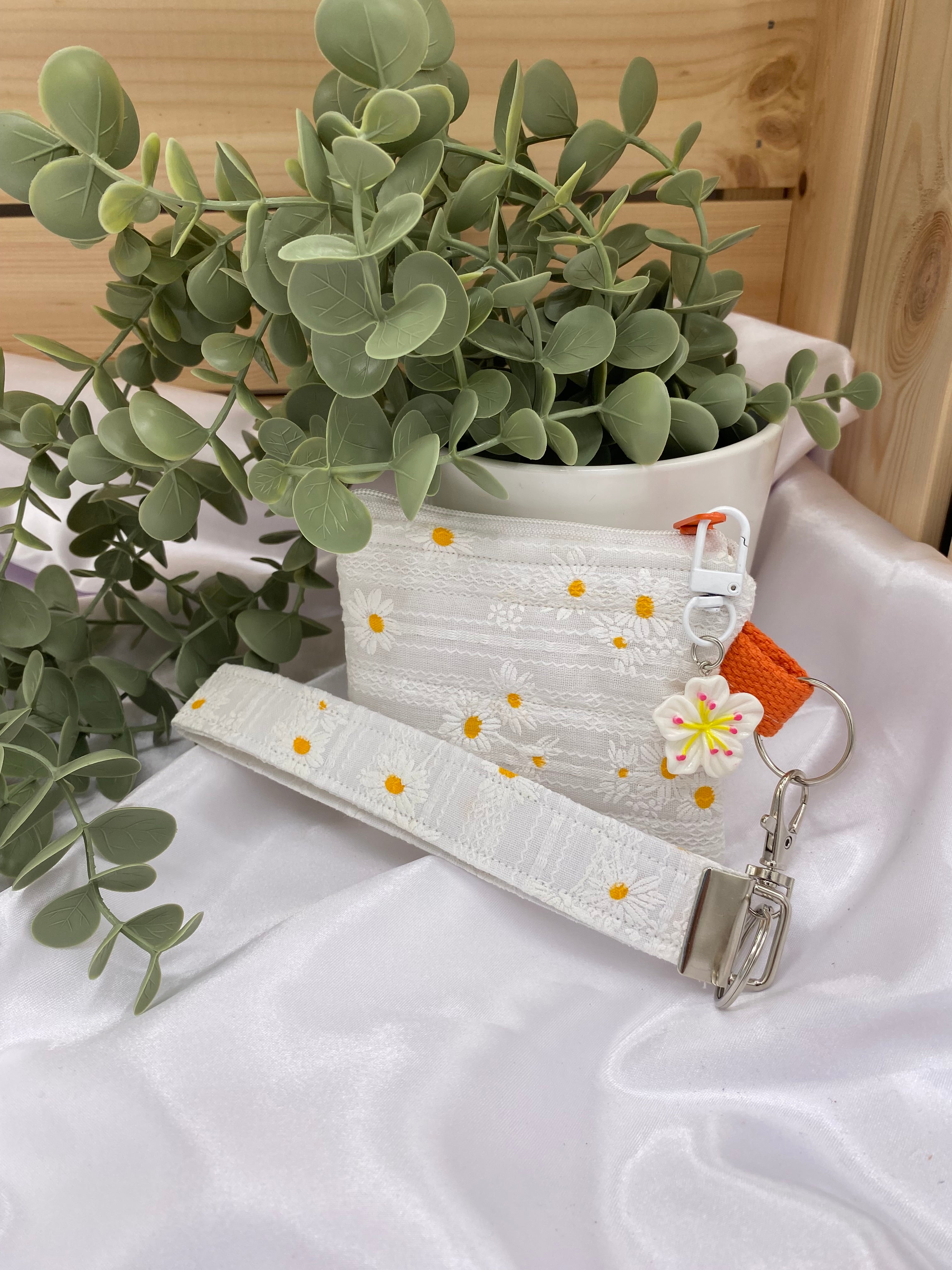 Key Chain Purse and Wristlet