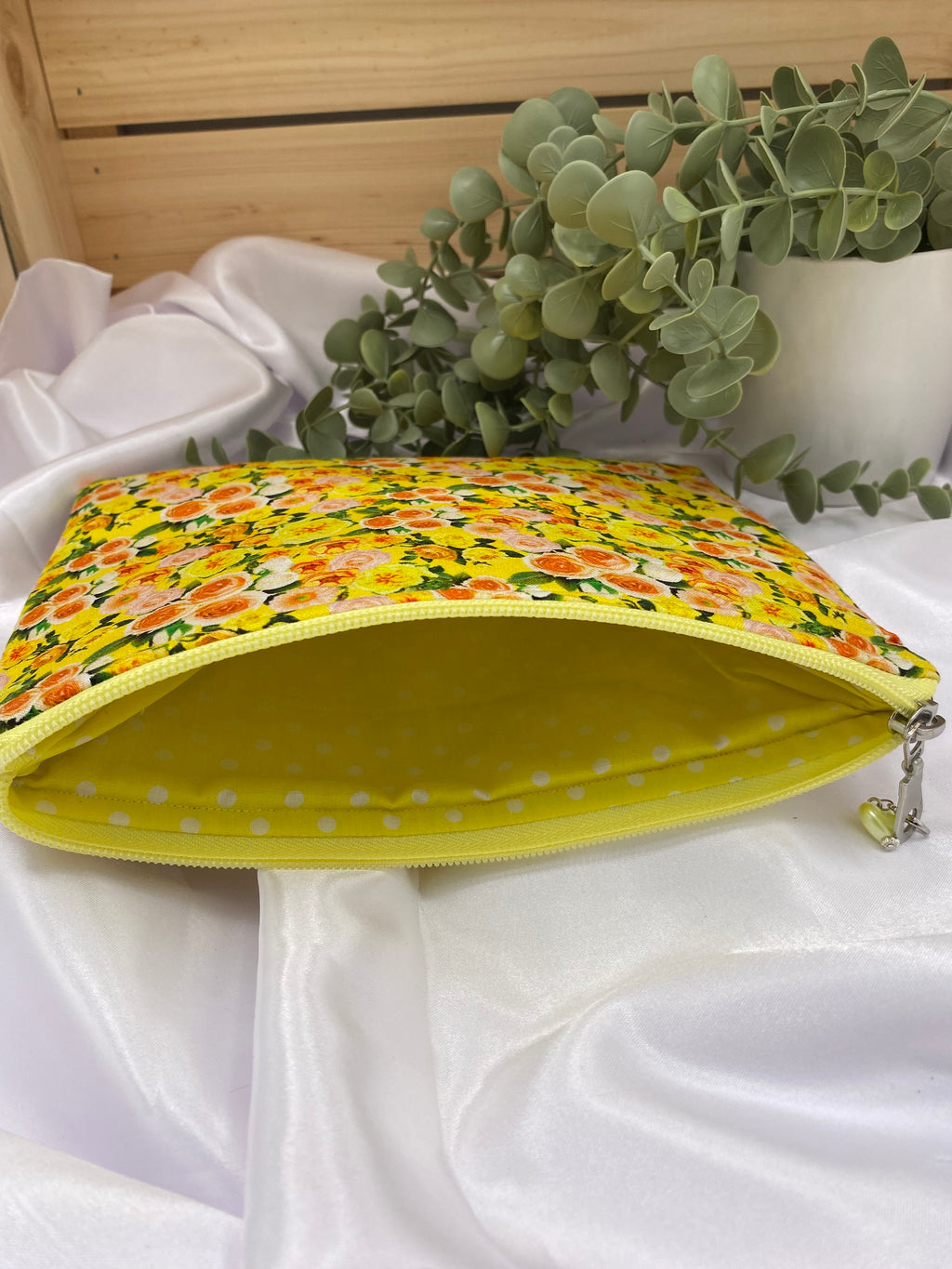 Medium Zip Pouch